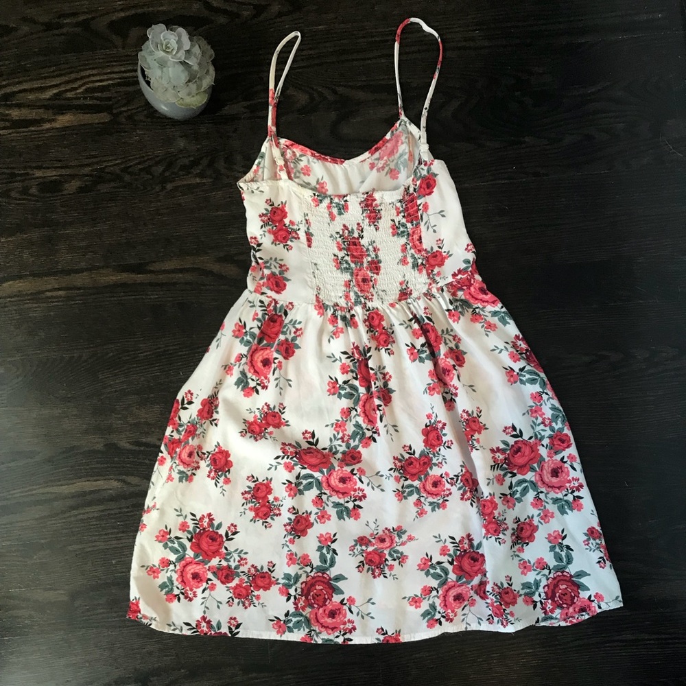 GORGEOUS RED ROSE DRESS - Picture 2 of 6